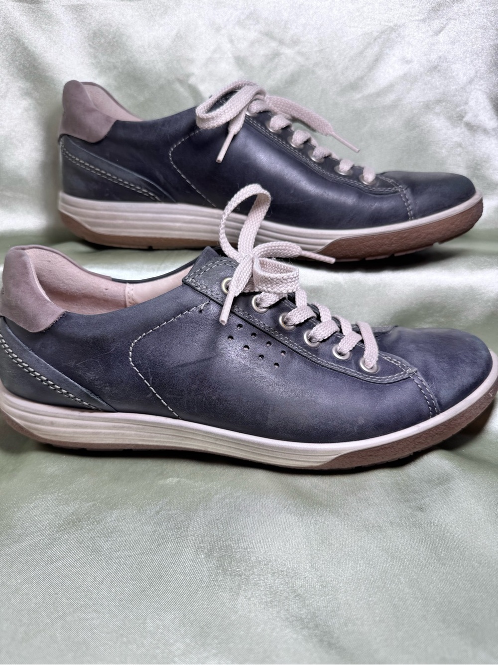 Ecco Leather Dark Gray Blue Leather Insole Sneakers Womens Size 39